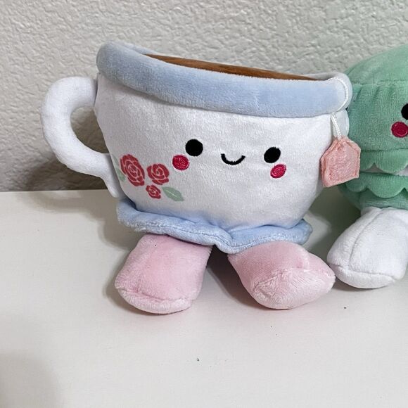 Hallmark Better Together Teacup and Macaron Cookie Magnetic Plush Pair Set w/TAG - Picture 2 of 11